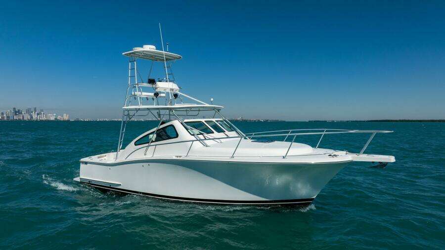 32ft Luhrs Yacht For Sale
