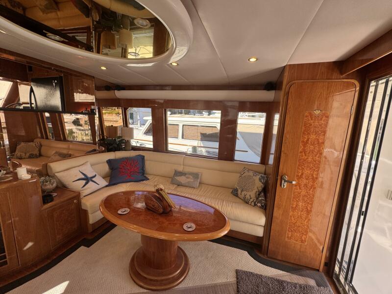 55' 2004 Altima 55 Pilothouse