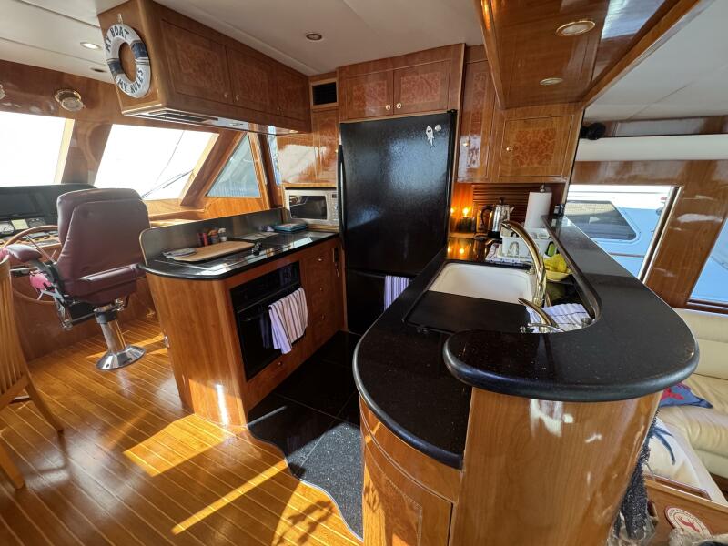 55' 2004 Altima 55 Pilothouse