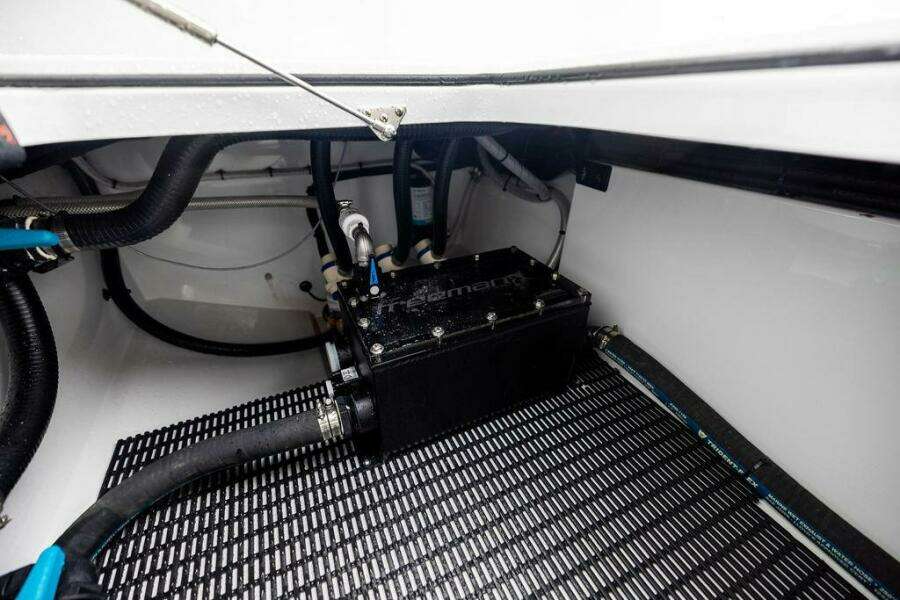 Never Enough 38ft Freeman Yacht For Sale