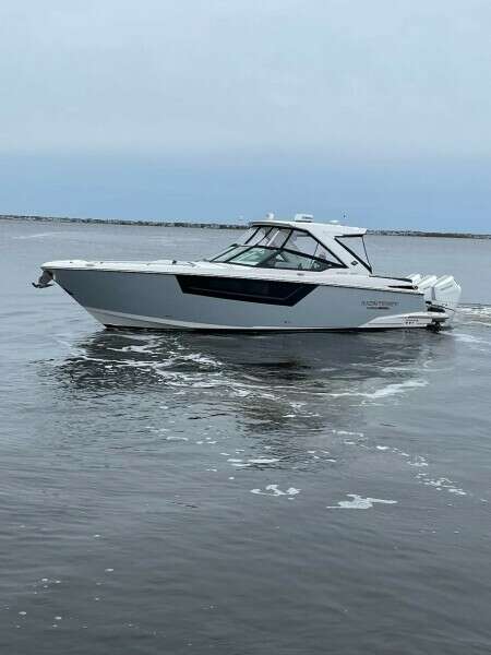 37ft Monterey Yacht For Sale