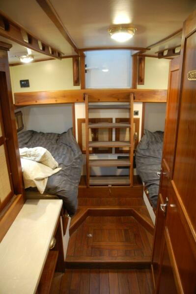 48' 2006 Custom Sprague