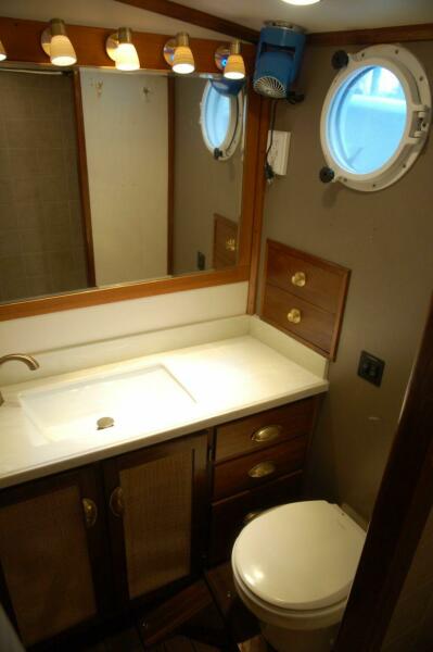 48' 2006 Custom Sprague