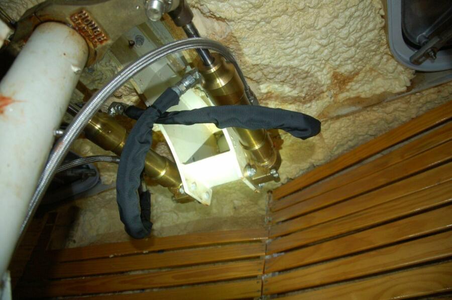 48' 2006 Custom Sprague