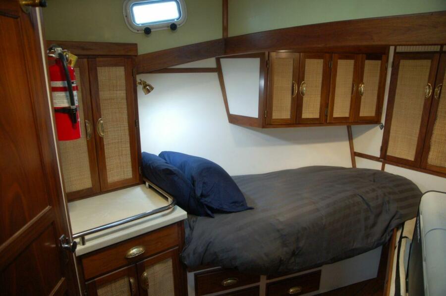 48' 2006 Custom Sprague