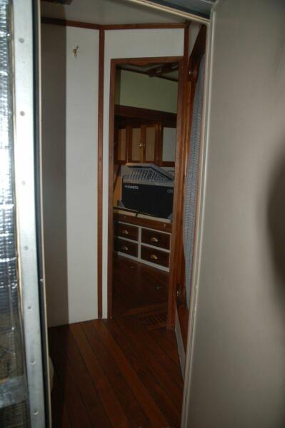 48' 2006 Custom Sprague