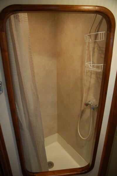 48' 2006 Custom Sprague