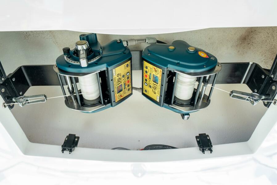 41' 2018 Albemarle 41 Express