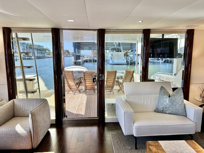 94' 2001 Lazzara Yachts 94 Motor Yacht