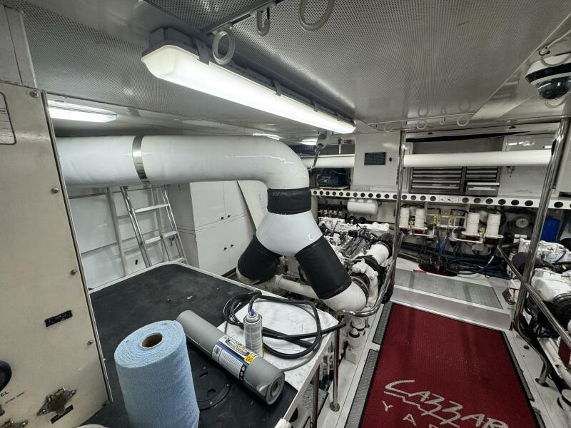 94' 2001 Lazzara Yachts 94 Motor Yacht