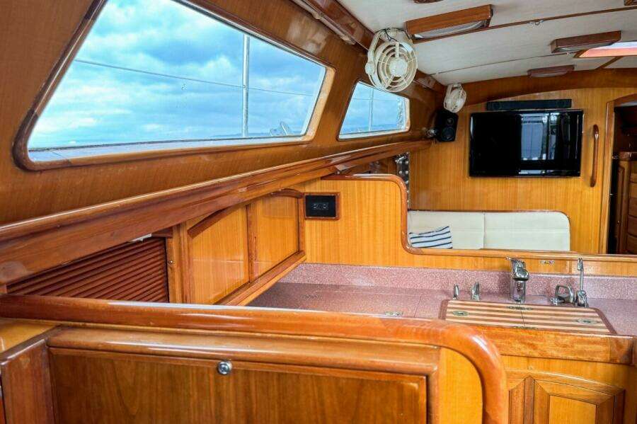 44ft Outbound Yacht For Sale
