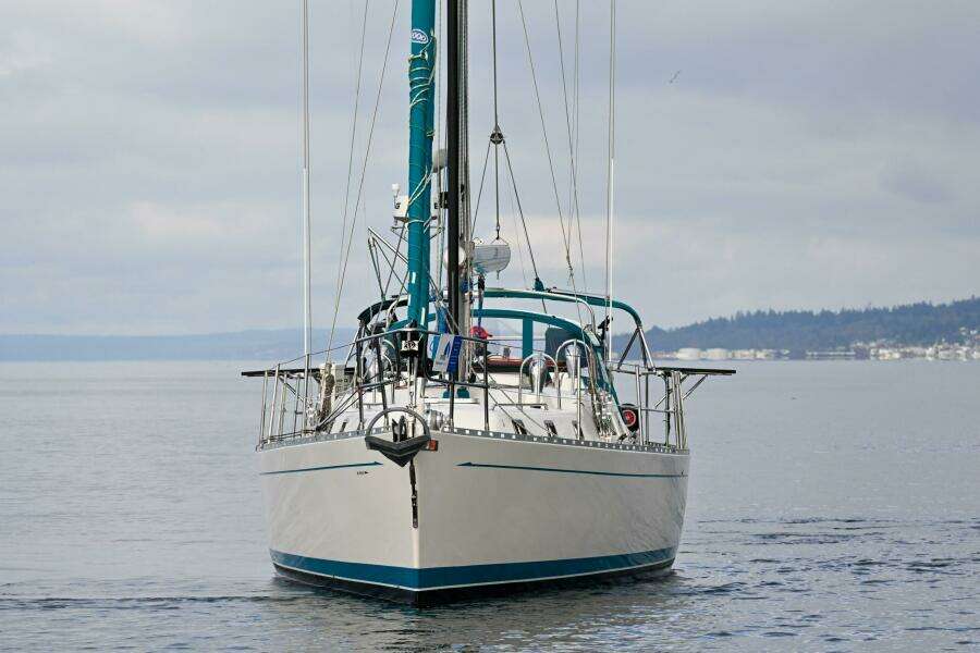 44ft Outbound Yacht For Sale