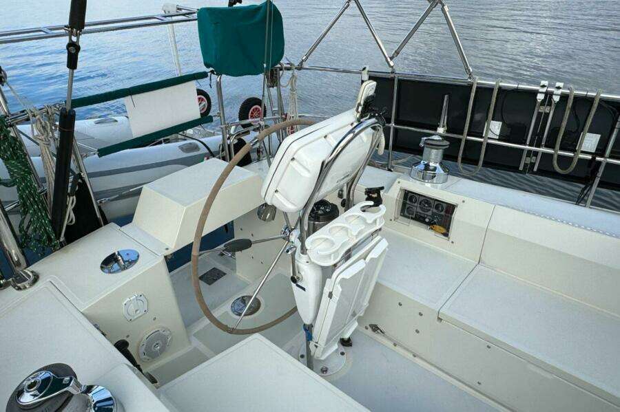 44ft Outbound Yacht For Sale