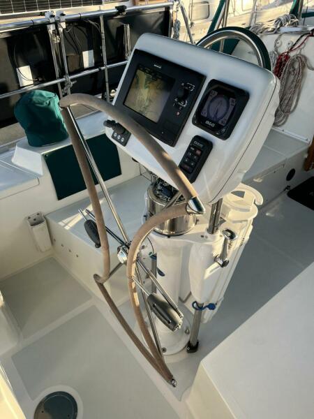 44' 2000 Outbound 44