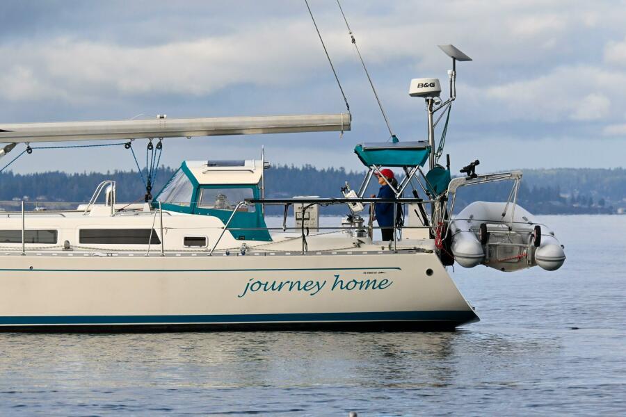 44' 2000 Outbound 44