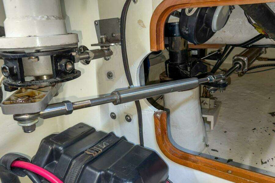 44ft Outbound Yacht For Sale