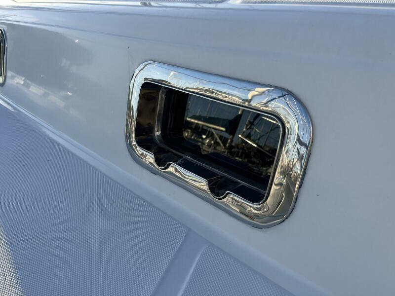 44' 2000 Outbound 44