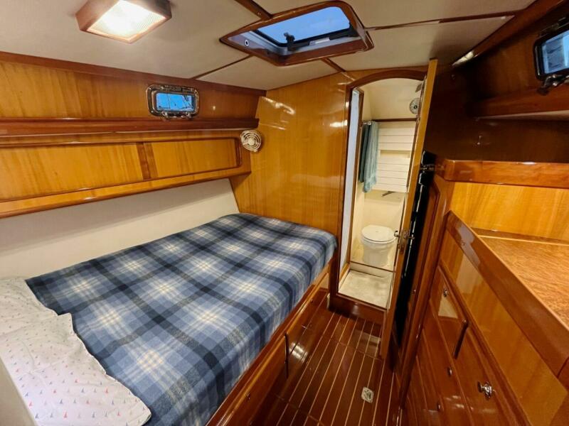 44' 2000 Outbound 44