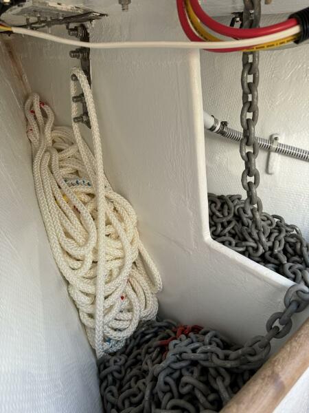 44' 2000 Outbound 44