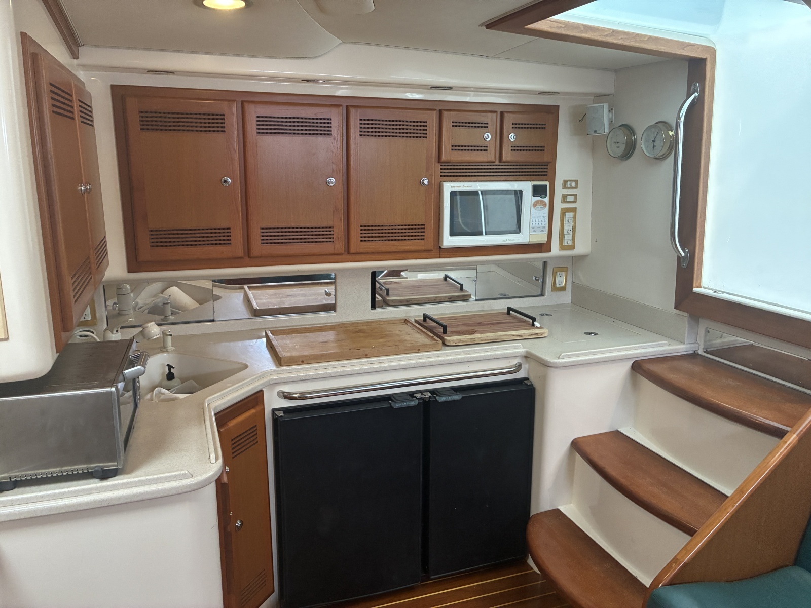 2000 Cabo Express 45