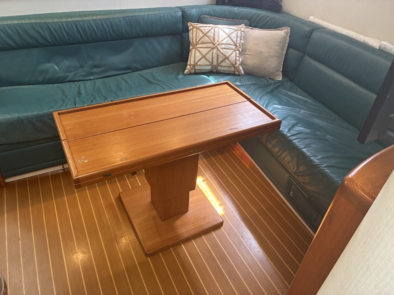 2000 Cabo Express 45