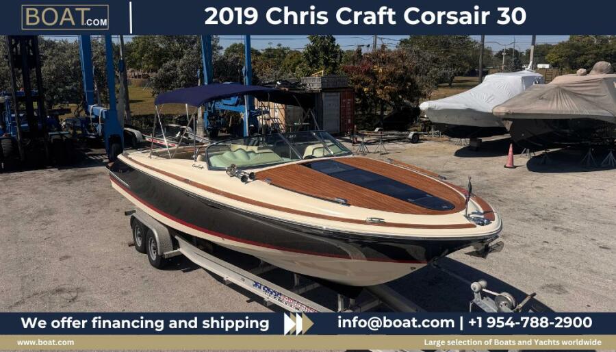 30' 2019 Chris-Craft 