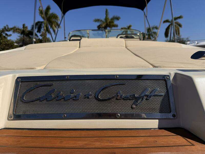 30ft Chris Craft Yacht For Sale