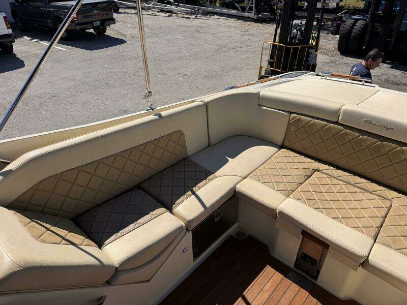 30ft Chris Craft Yacht For Sale