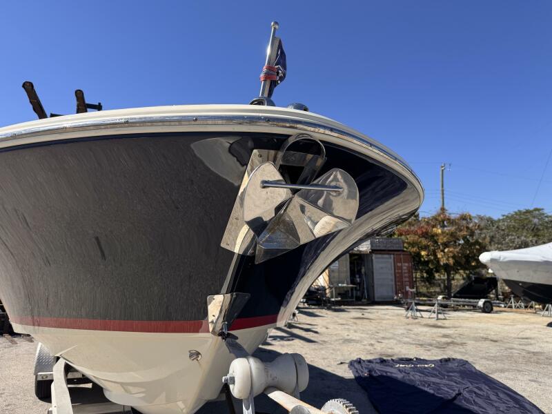 30' 2019 Chris-Craft 