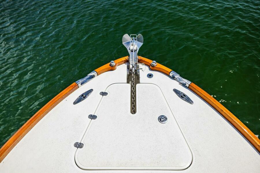 30' 2004 Hinckley Talaria 29 R