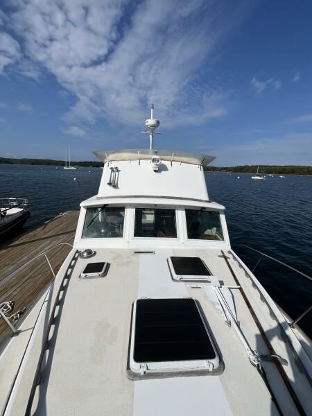 38' 1986 Wilbur Flybridge Cruiser