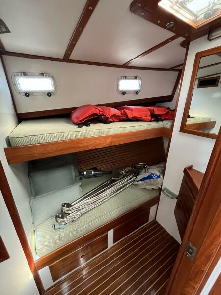 38' 1986 Wilbur Flybridge Cruiser