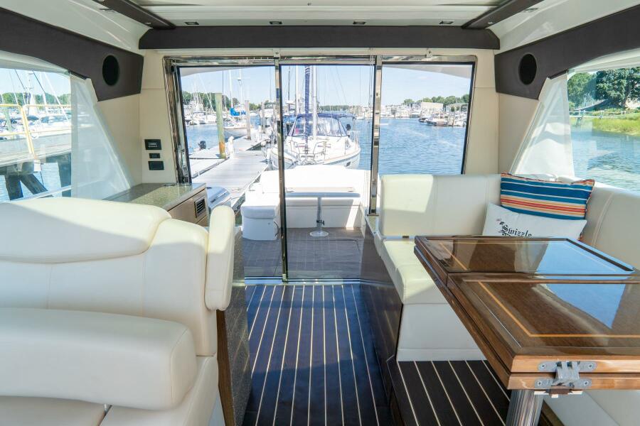 48' 2013 Cruisers Yachts 48 Cantius