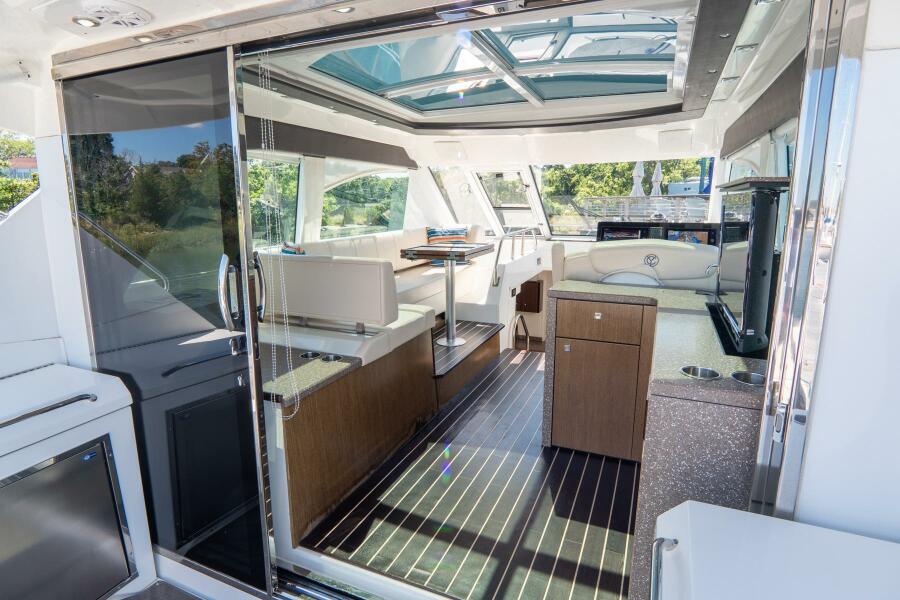 48' 2013 Cruisers Yachts 48 Cantius