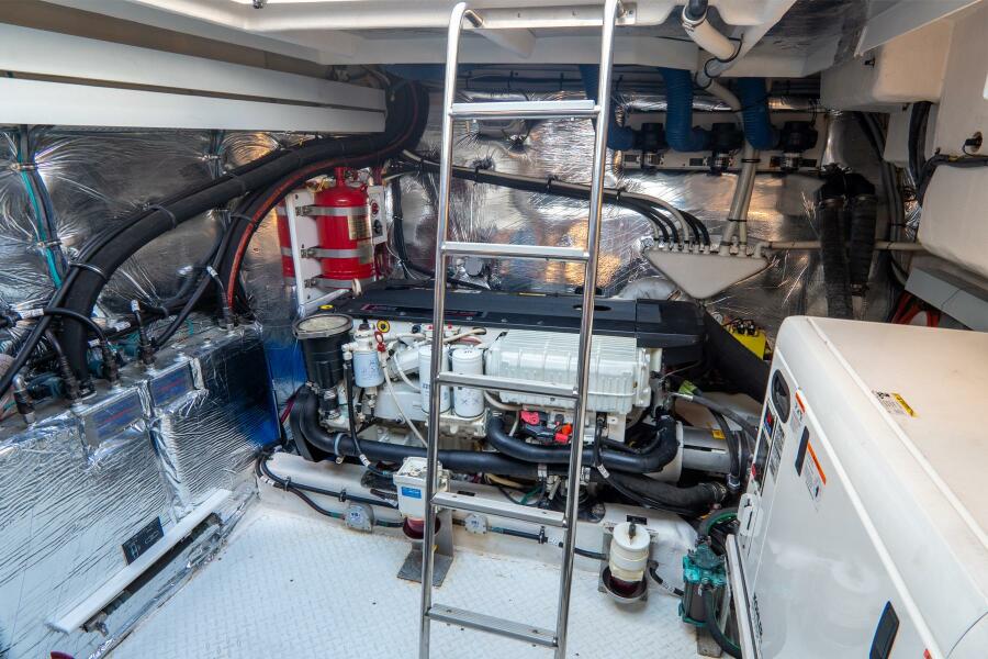 48' 2013 Cruisers Yachts 48 Cantius