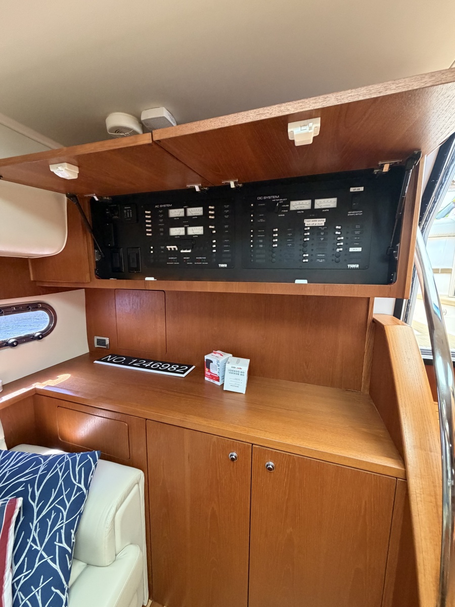 2013 Tiara Yachts 4500 Sovran