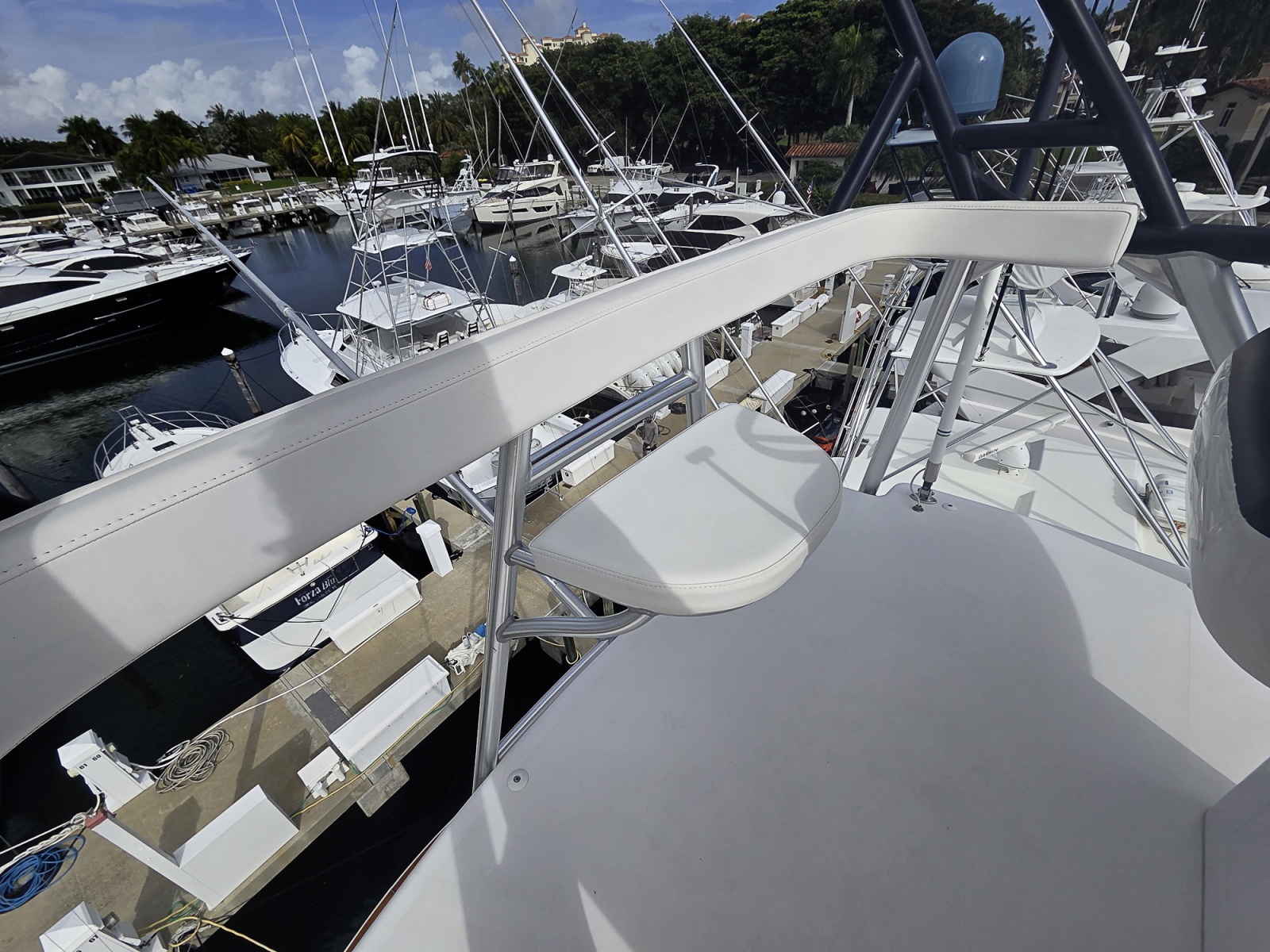 Viking 64 BIG BLUE - Tower Helm