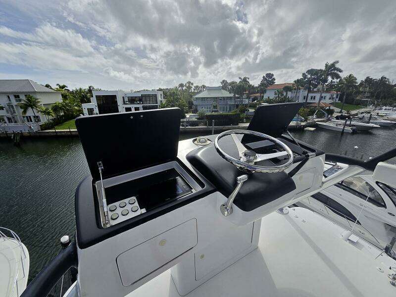 Viking 64 - Big Blue - Tower