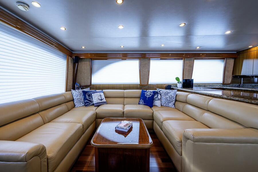 64' 2007 Viking Convertible