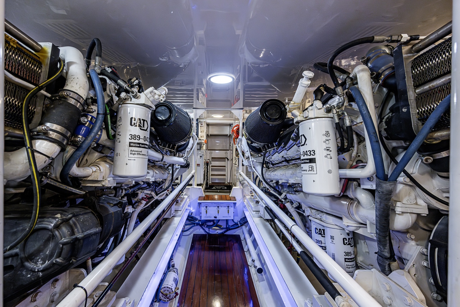 Viking 64 BIG BLUE - Engine Room