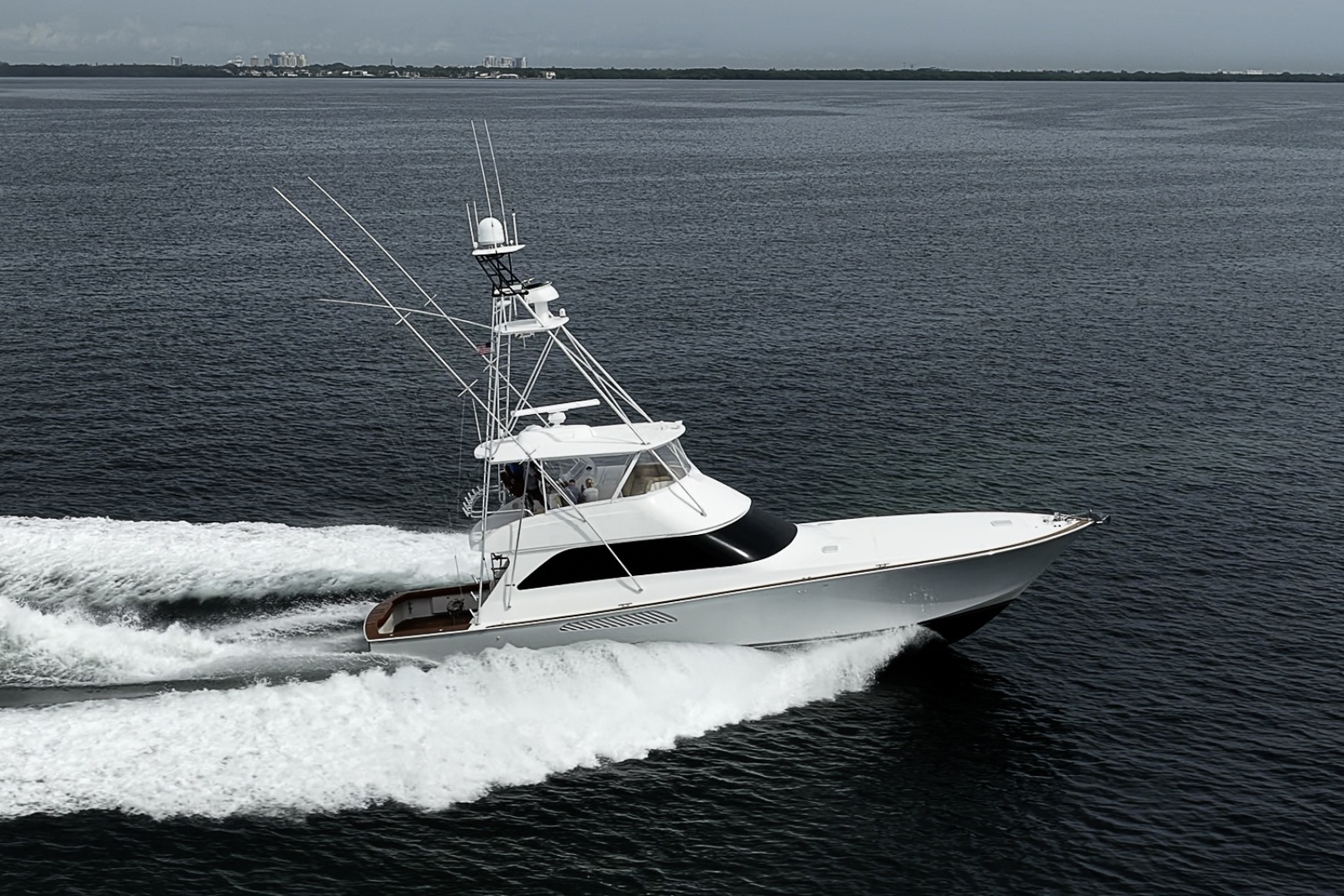 Viking 64 BIG BLUE - Running
