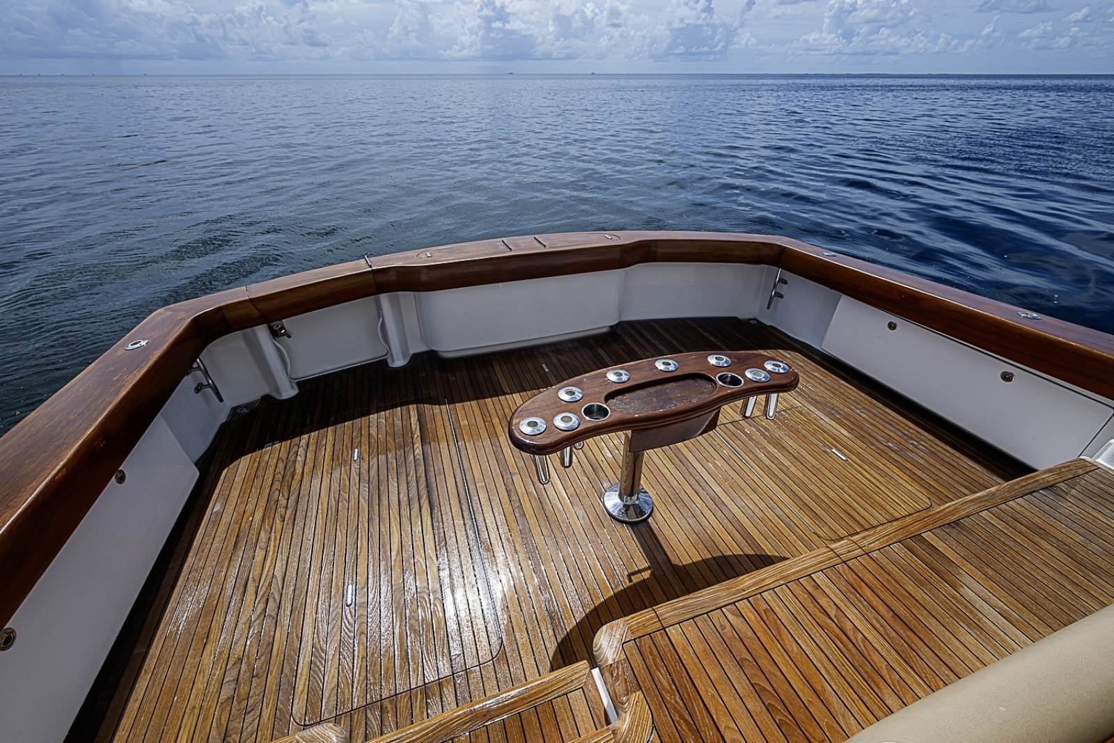 Viking 64 BIG BLUE - Cockpit