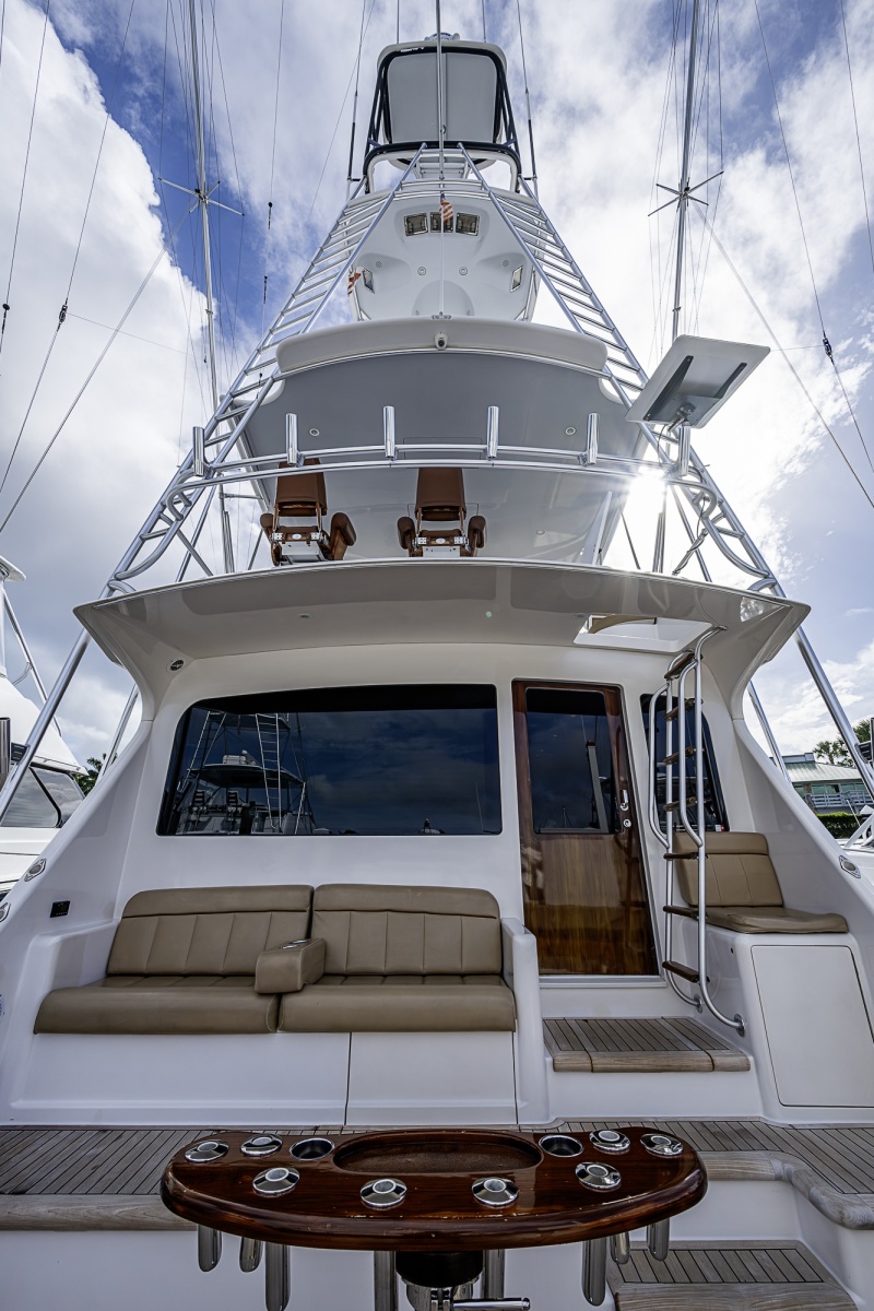 Viking 64 BIG BLUE - Cockpit