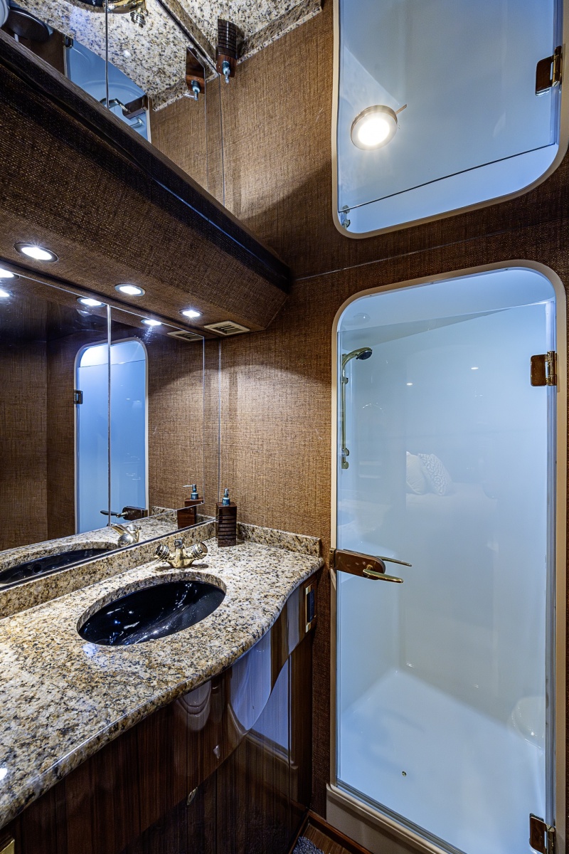 Viking 64 BIG BLUE - Master Stateroom Ensuite Head