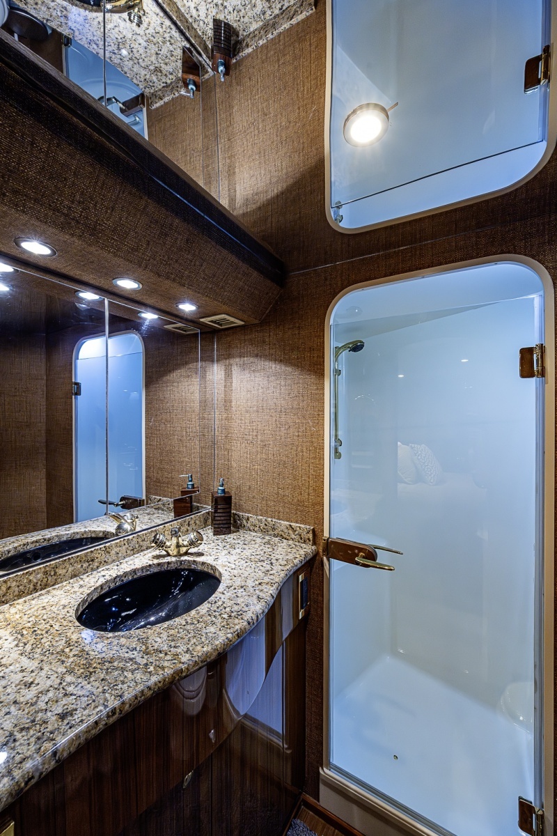 Viking 64 BIG BLUE - Master Stateroom Ensuite Head
