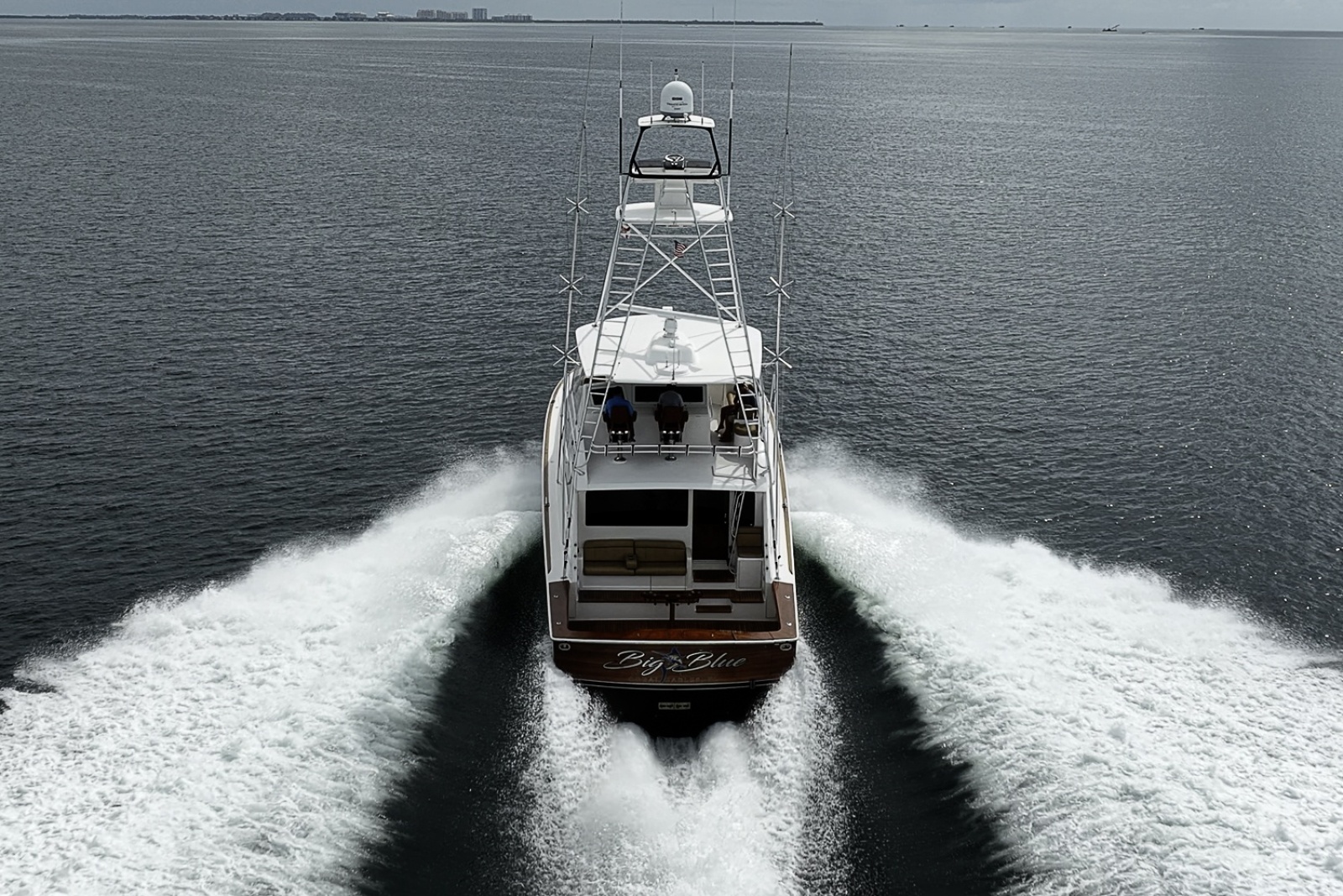 Viking 64 BIG BLUE - Running