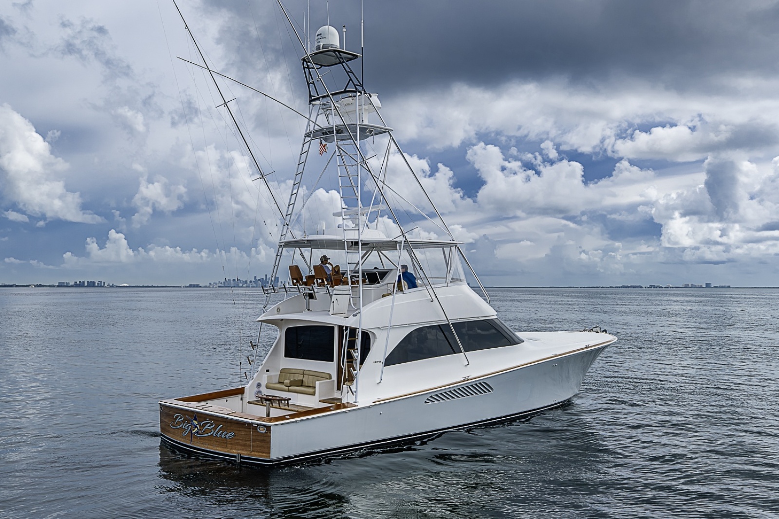 Viking 64 BIG BLUE - Exterior