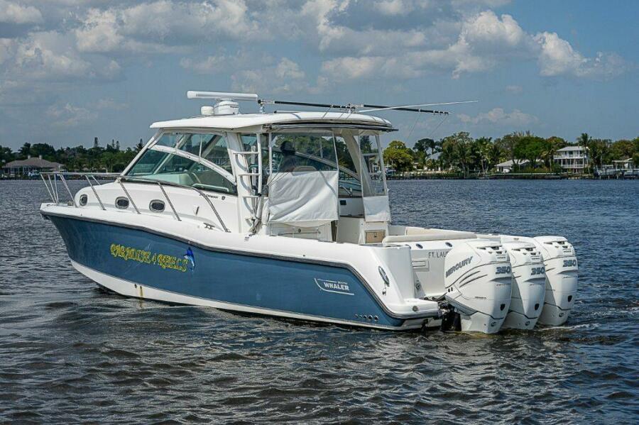35' 2018 Boston Whaler 345 Conquest