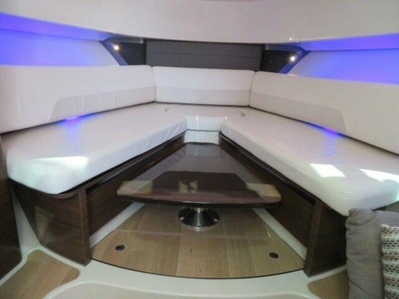 35' 2018 Boston Whaler 345 Conquest