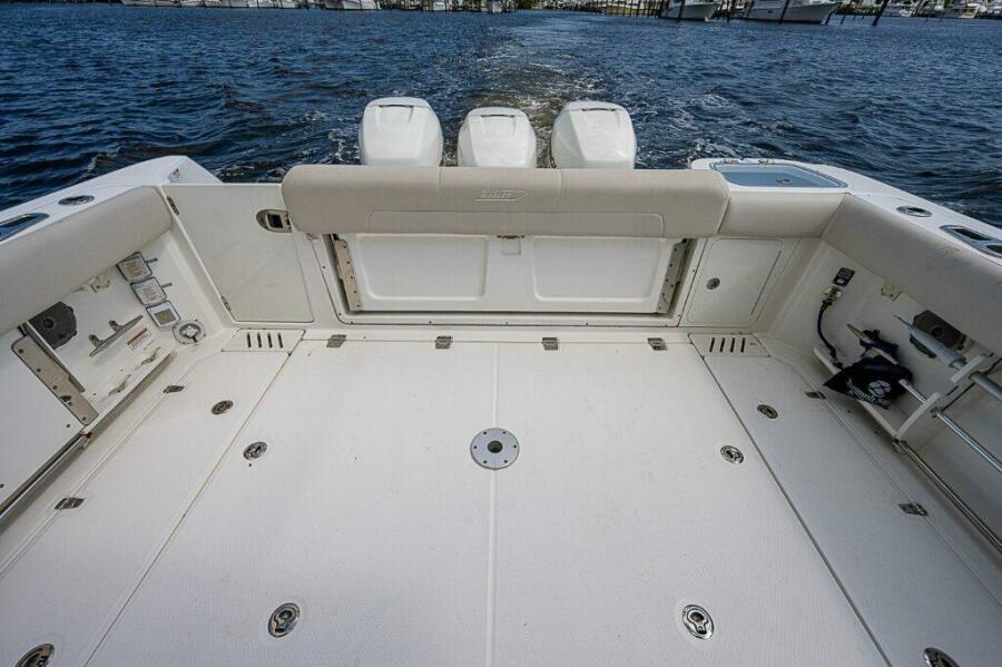 35' 2018 Boston Whaler 345 Conquest